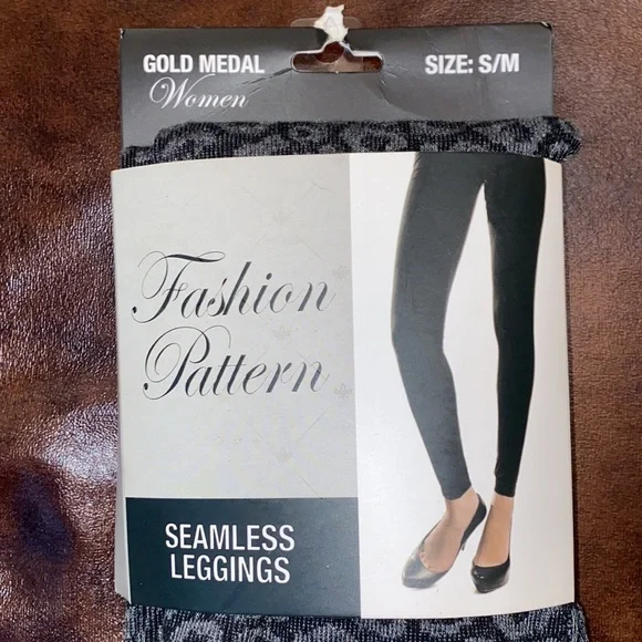 🌵Brand new seamless leggings! - Picture 2 of 6